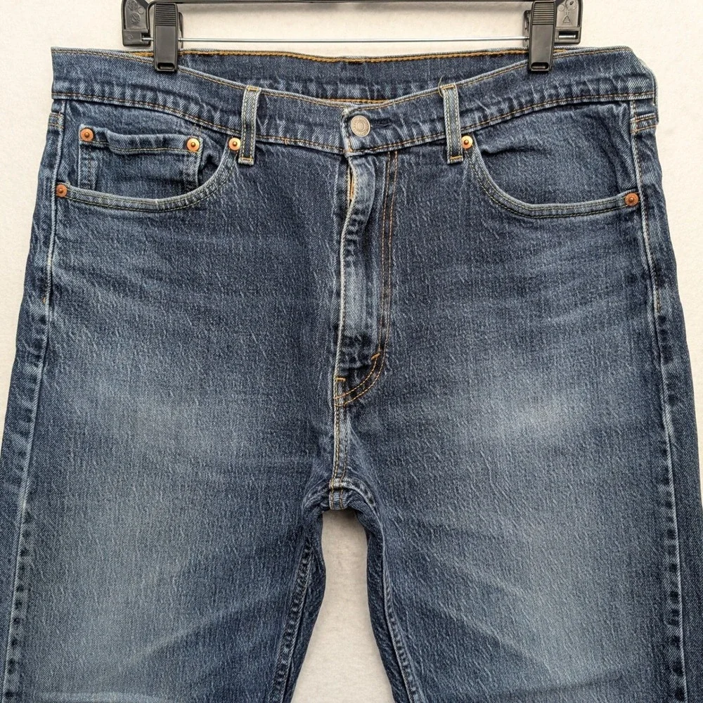 Levi's 505 Regular Fit Jeans Mens 38x30 Blue Medium Wash Straight Leg 00505-2018